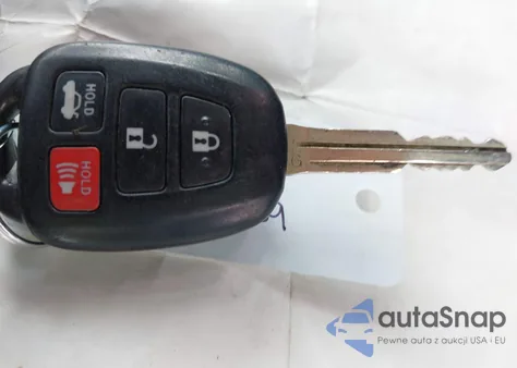 2013 Toyota Camry Se z USA, uszkodzony, nr VIN 4T1BF1FK0DU688890